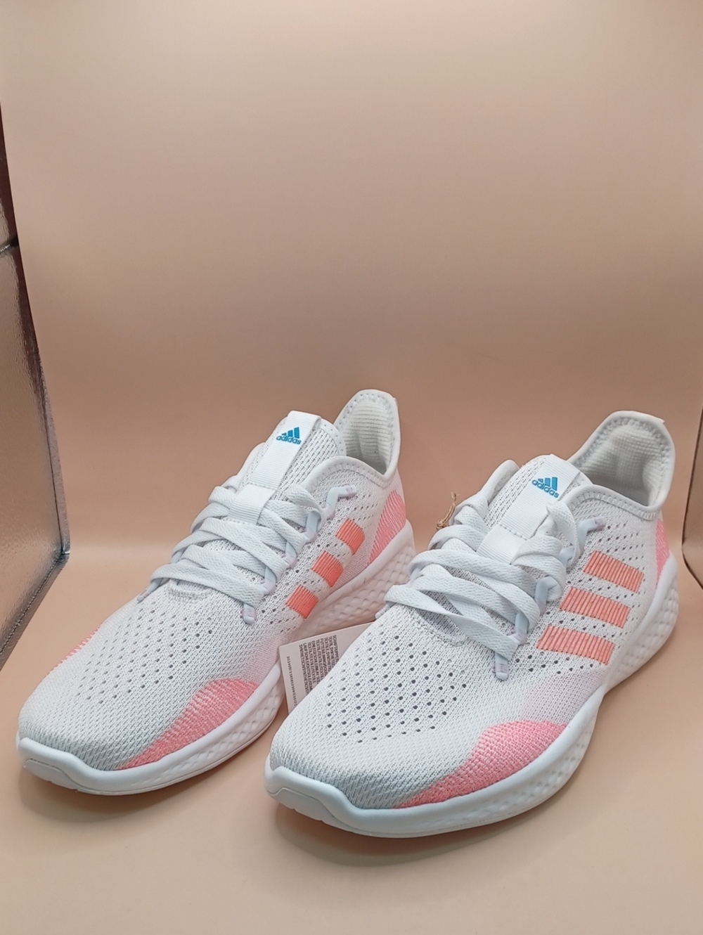 NWOB Adidas Fluidflow 2.0 Sneakers-Pink/White Women Sizr 9 US GY8597